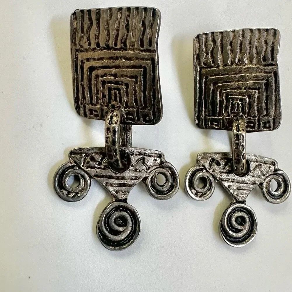 Chico’s  vintage silver tone geometric post drop earrings